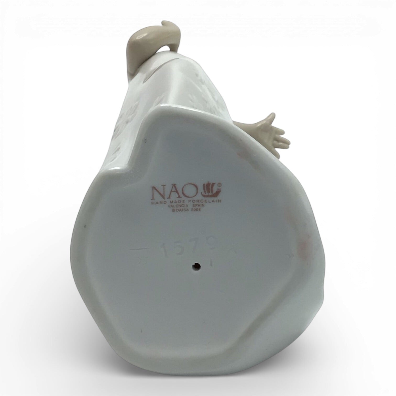 Pretty Linda Naomi Figurine 01579 - NAO by Lladro Made in Spain