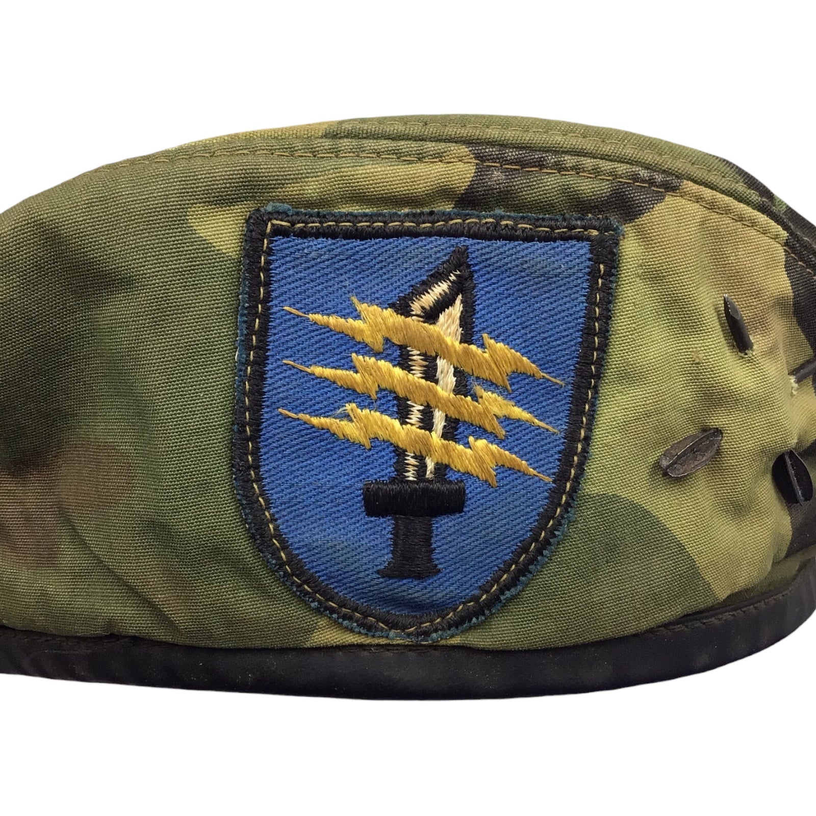 Rare U.S. Vietnam War Special Forces Beret w/ Crossed Arrows Pin