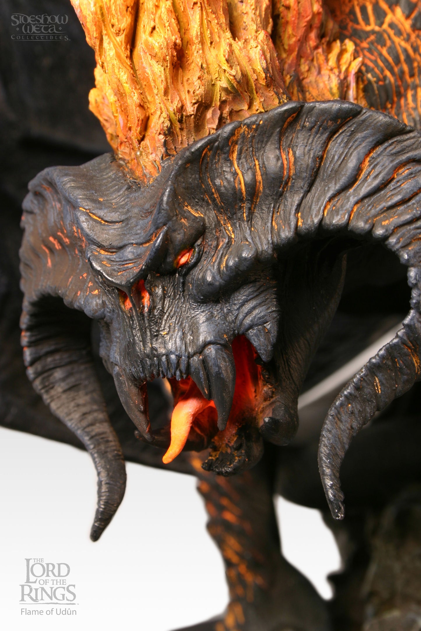 Sideshow WETA Balrog Flame of Udûn Statue – Lord of the Rings Fellowship of the Ring
