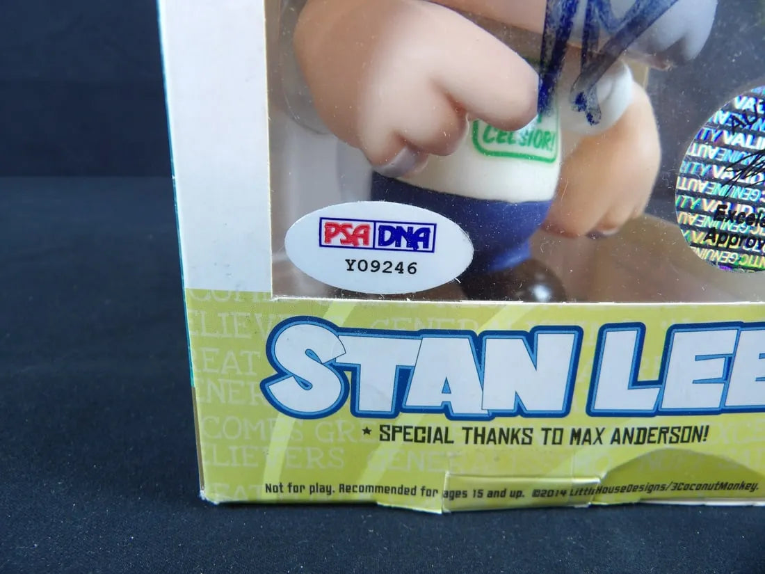 Stan Lee Autographed Vinyl Arts Figure Chibi-Style PSA/DNA Certified