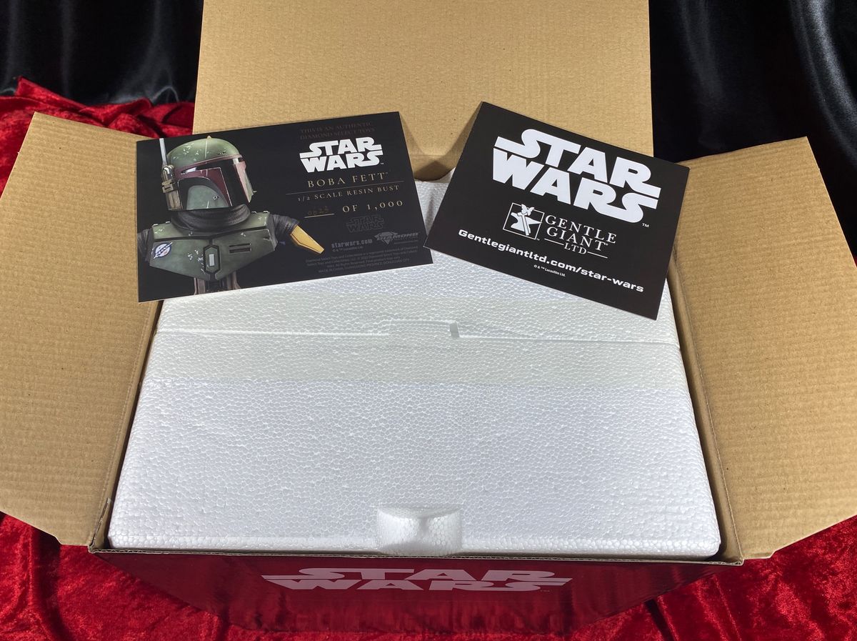 Star Wars- BOBA FETT- Legends in 3D- 1/2 SCALE BUST- MIB