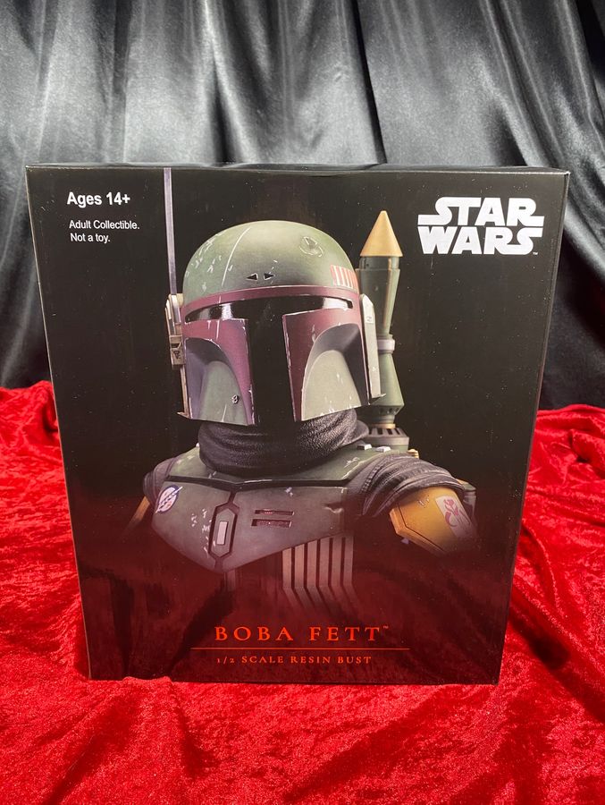 Star Wars- BOBA FETT- Legends in 3D- 1/2 SCALE BUST- MIB