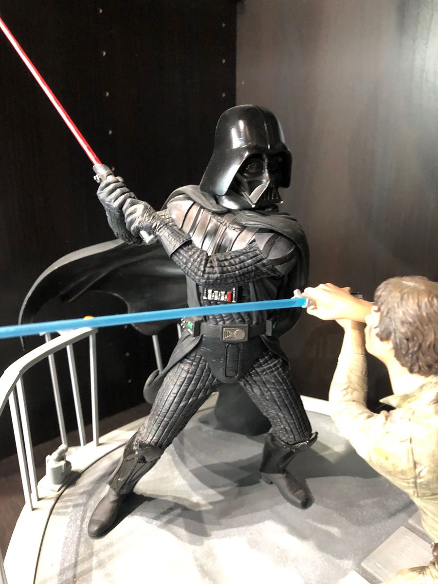 Star Wars Luke Skywalker vs Darth Vader Diorama Limited Edition Statue Sideshow