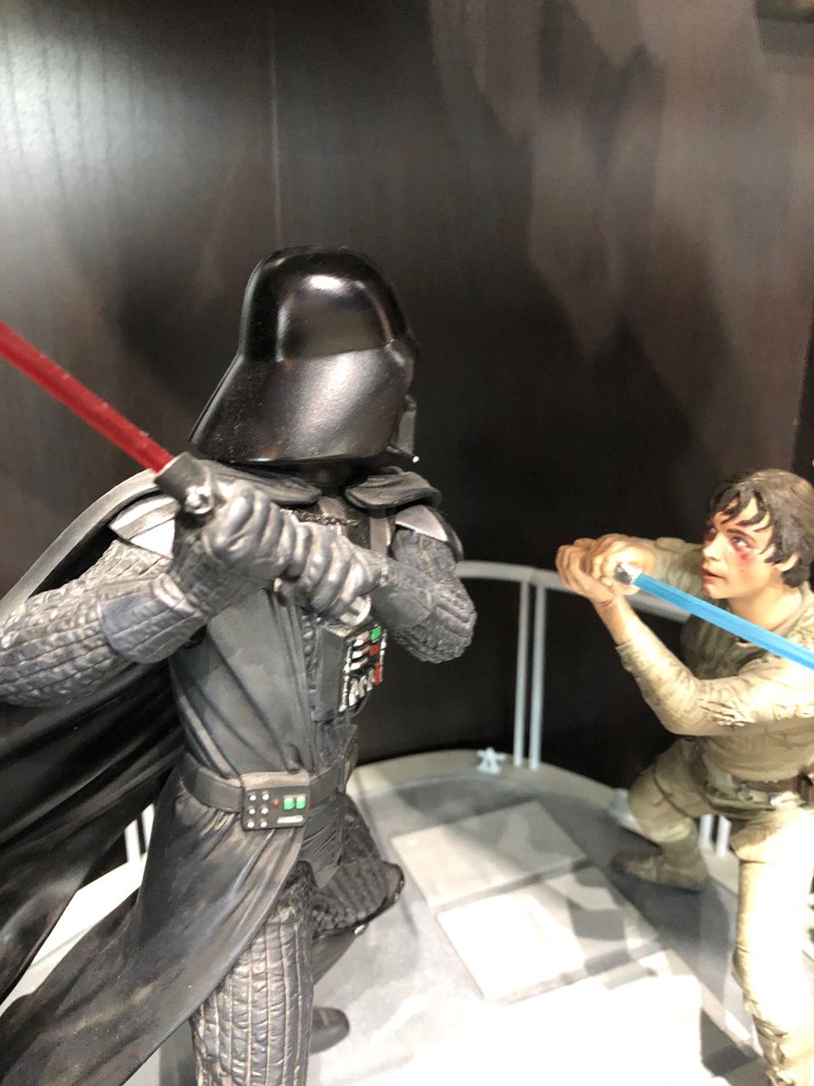 Star Wars Luke Skywalker vs Darth Vader Diorama Limited Edition Statue Sideshow