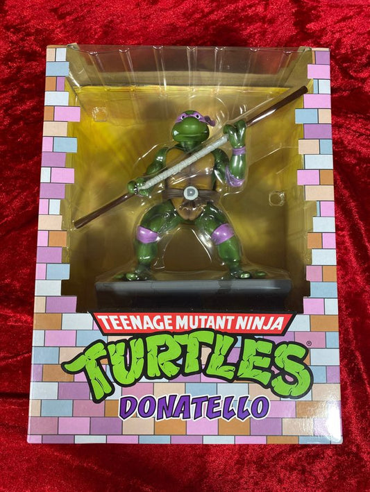 Teenage Mutant Ninja Turtles: Donatello 1:8 Action Figure