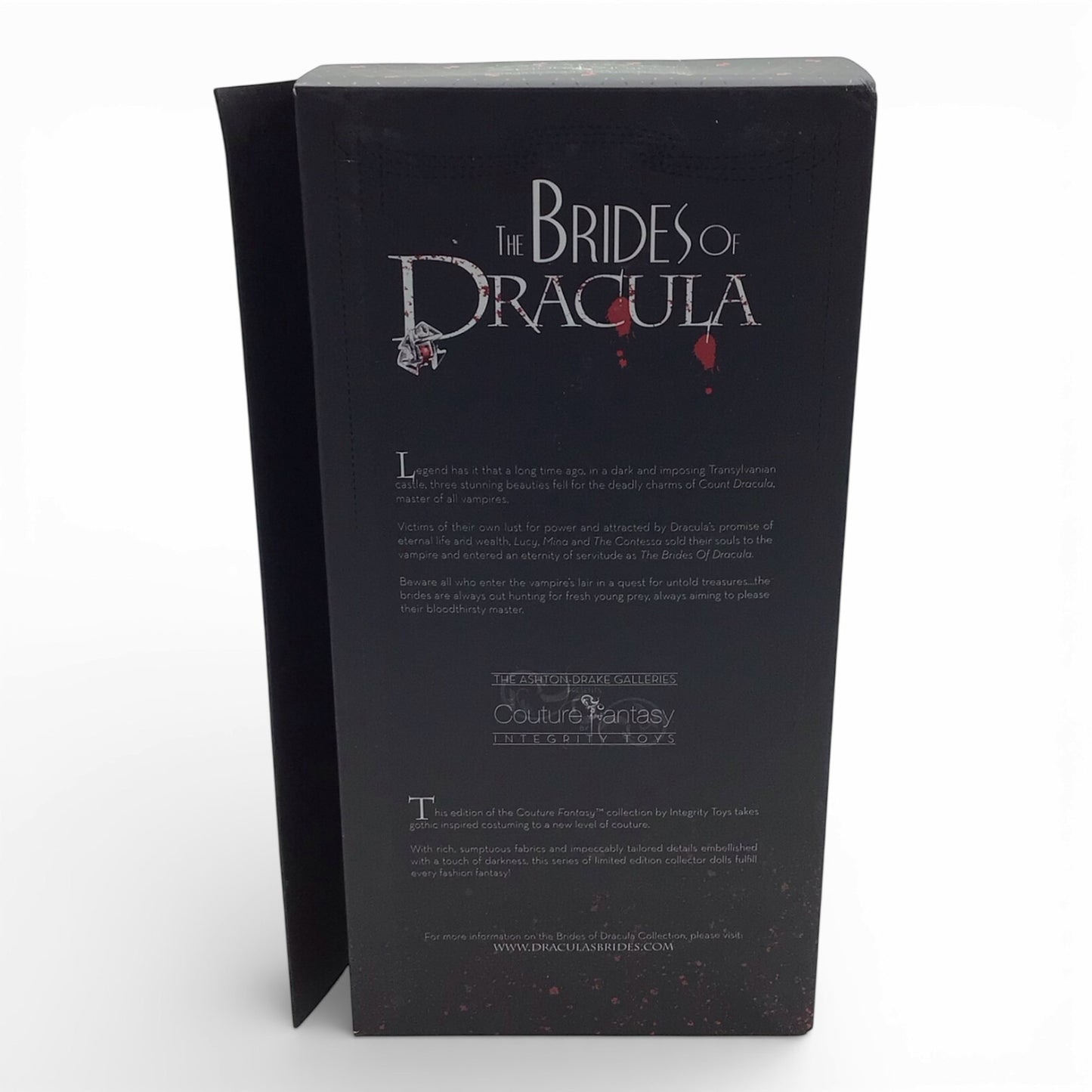The Brides of Dracula: Lucy - Ashton Drake Couture Fantasy Integrity Toys