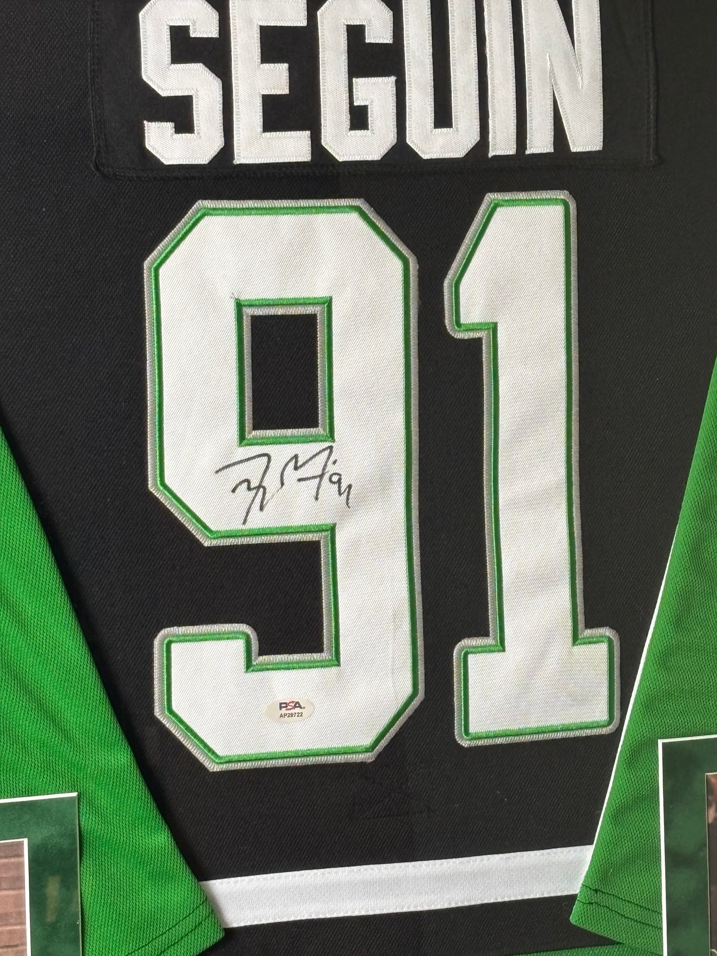 Tyler Seguin Autographed & Framed Jersey w/ PSA Authentication