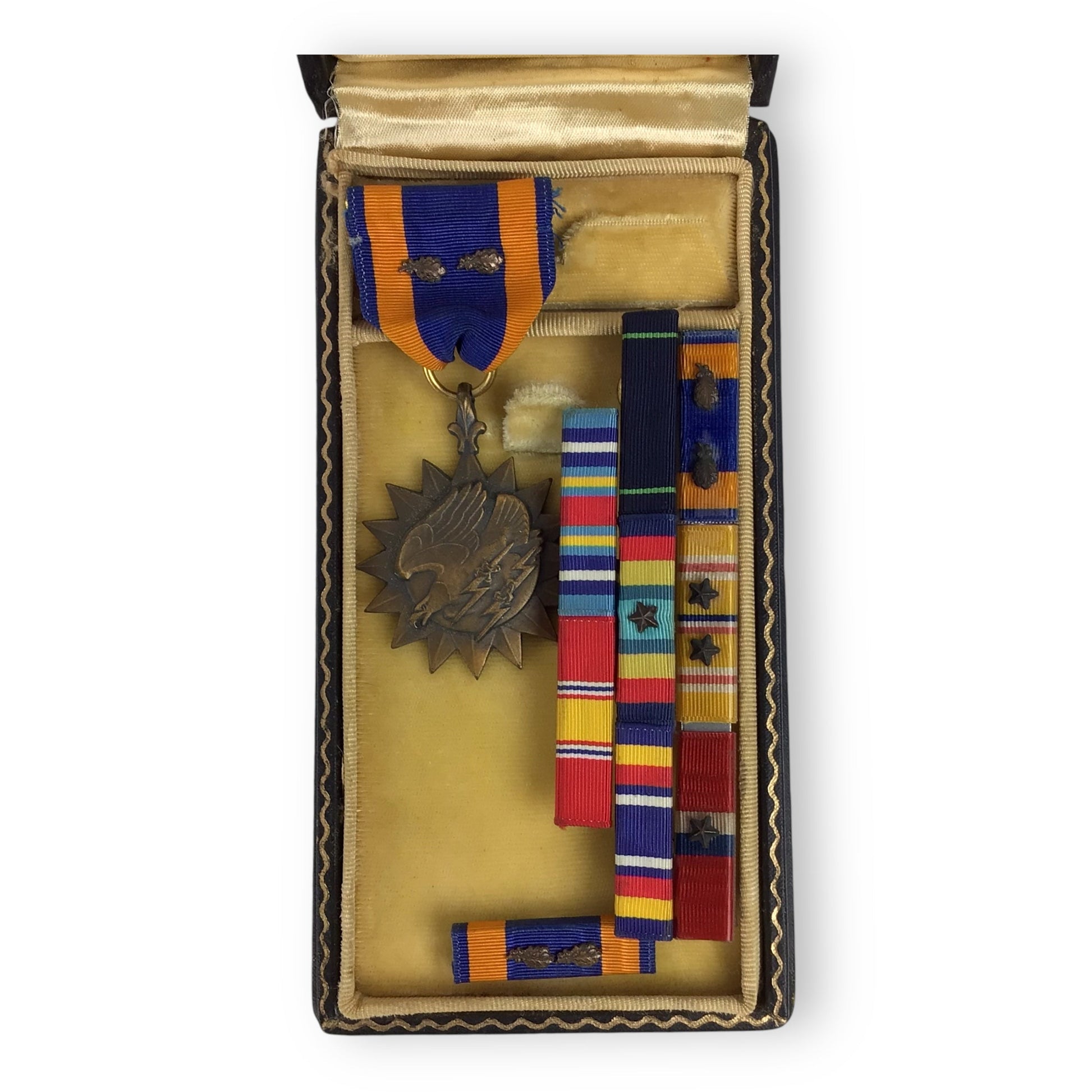 U.S. Navy Air Medal Named to D.R. White with Ribbon Bars, Lapel Pin, and Case