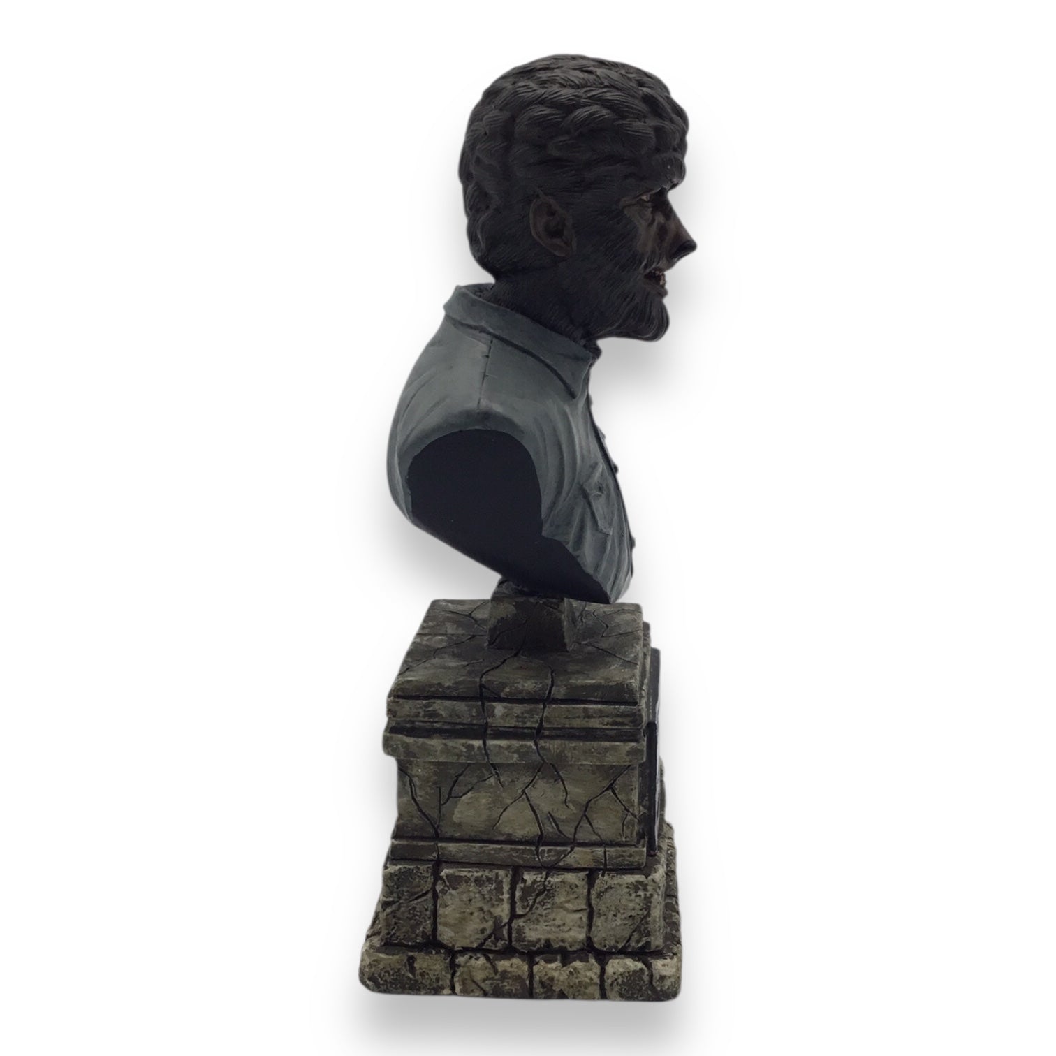 Universal Monster: Lon Chaney Jr. as The Wolfman Statue