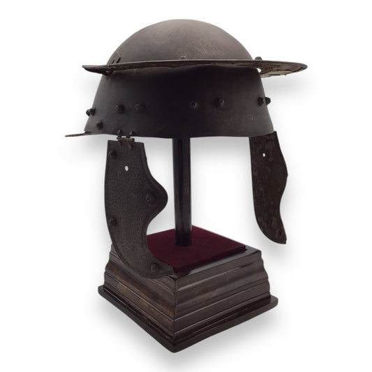 Victorian-Era Roman-Style Warrior Helmet with Cheek Guards – Decorative Armor