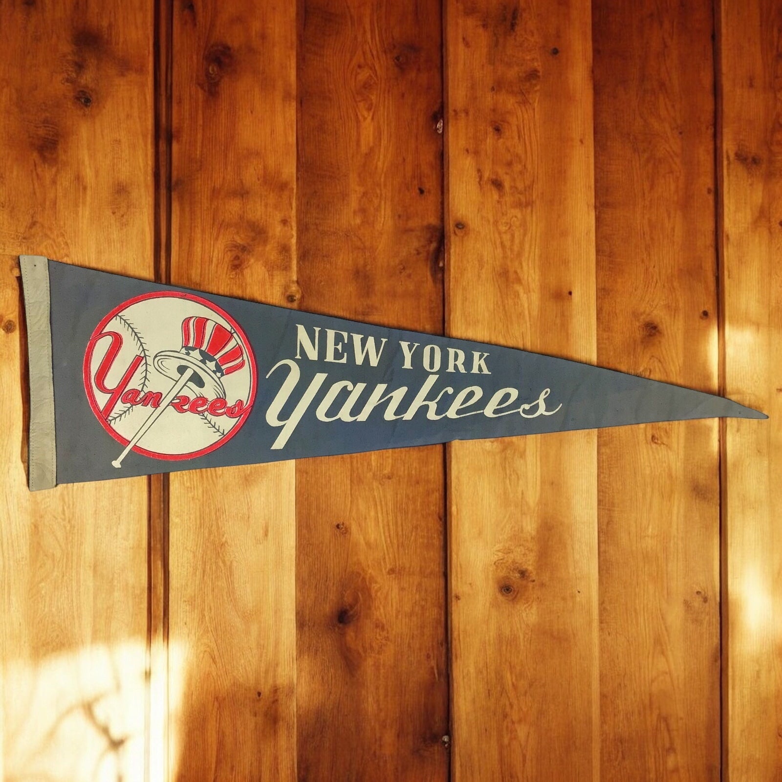 Vintage 1940s New York Yankees Pennant Wool/Felt 26" – Great Print!