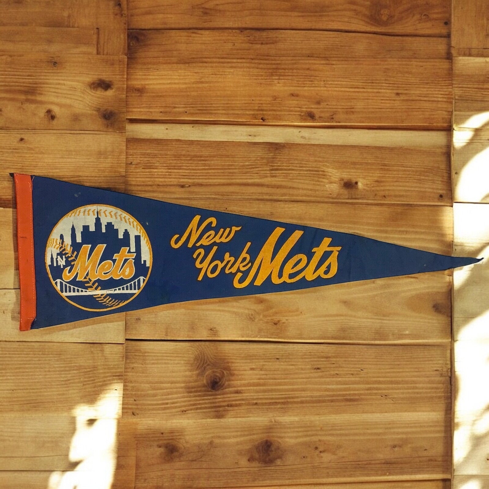 Vintage 1960s-1970s New York Mets Pennant Wool/Felt 26" – Great Print!