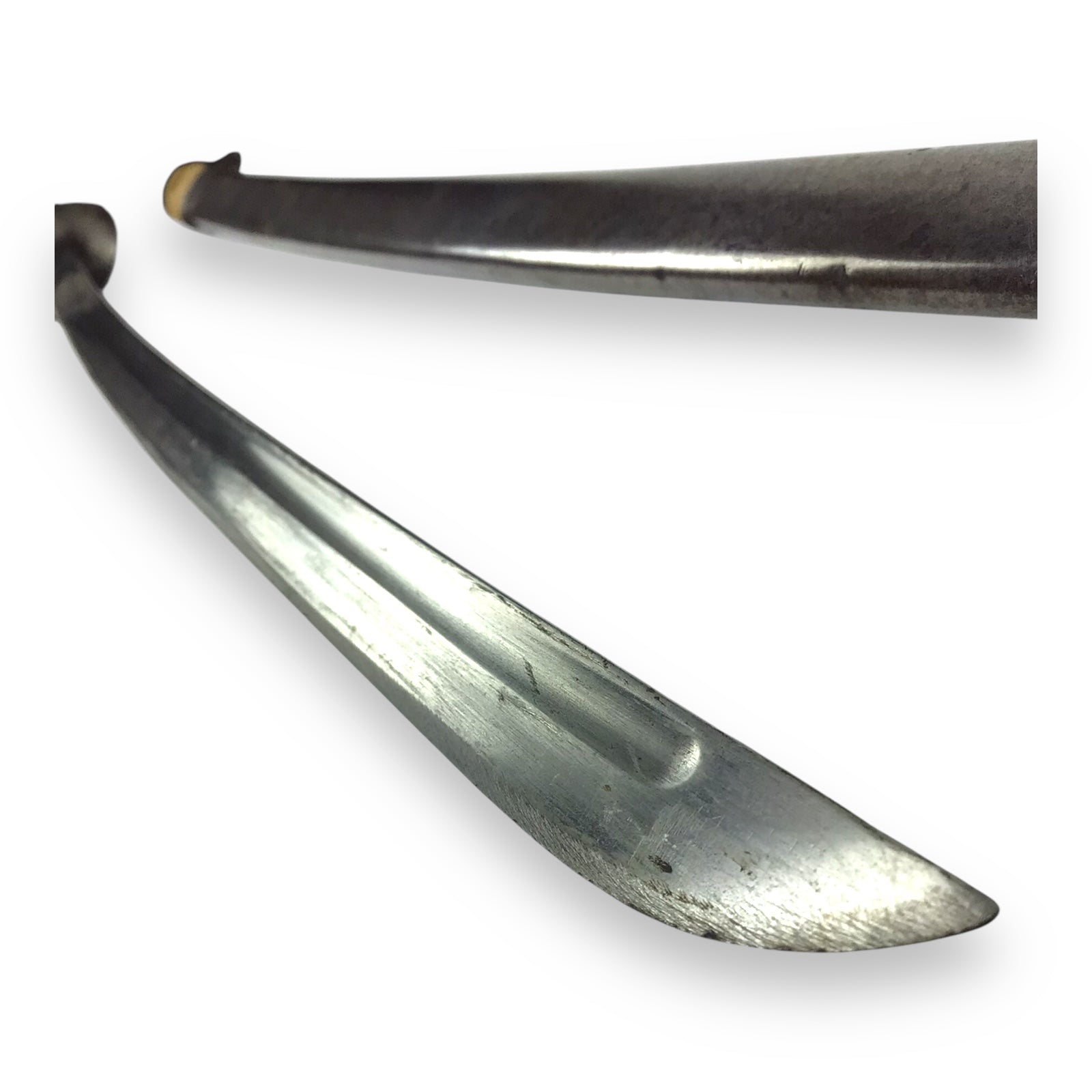 WW2 Japanese Type 32 Cavalry Sword & Scabbard - Numbered Blade and Sheath