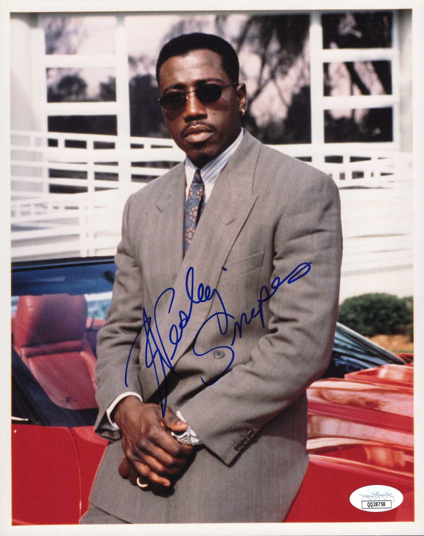 Wesley Snipes in Suit Signed Photo 8x10, JSA and PSA Letter Double Certified Authentic QQ28758