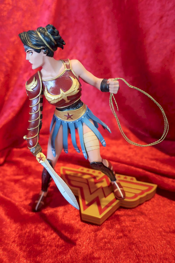 Wonder Woman- Art of War- Cliff Chang statue