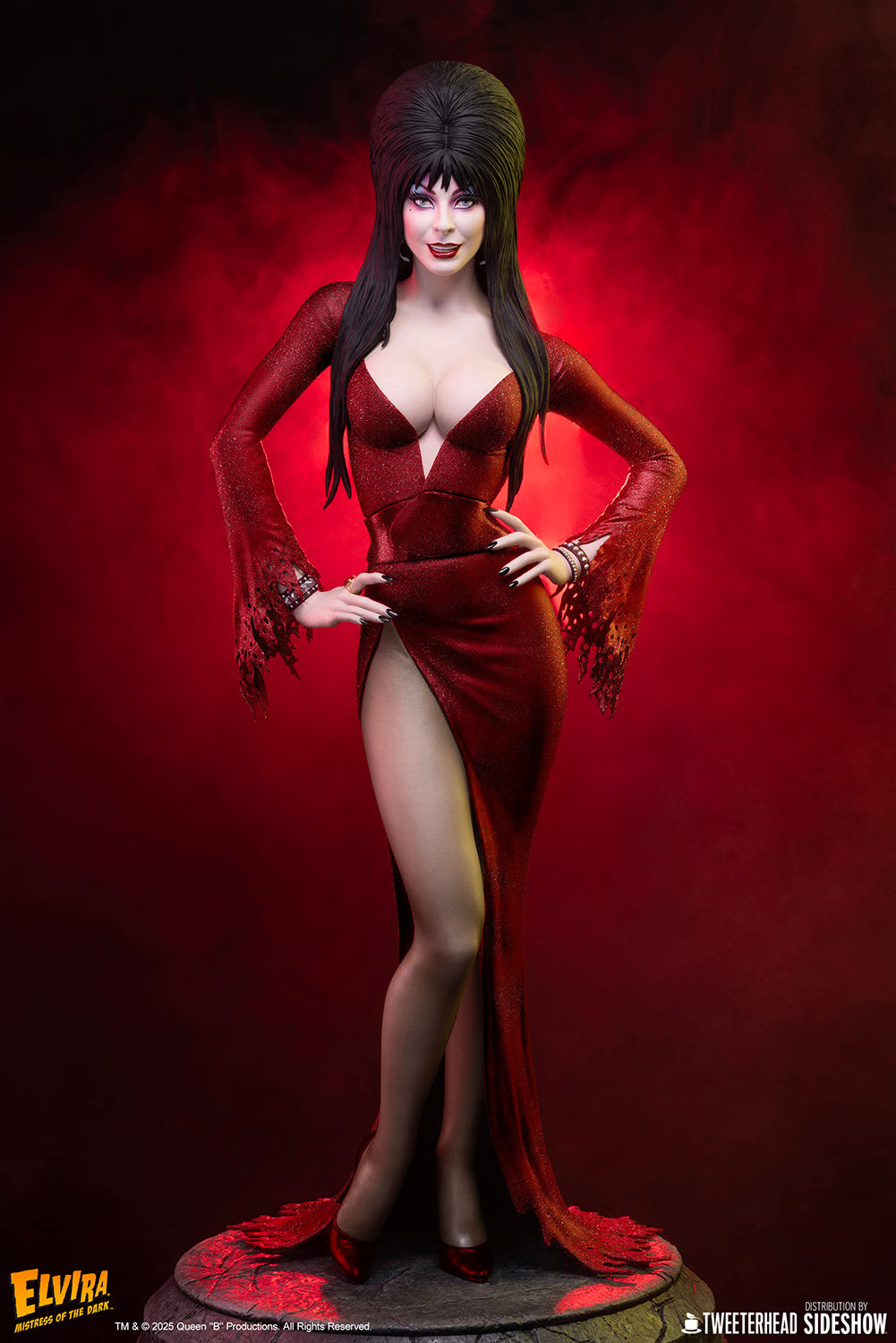 Elvira: Mistress of the Dark (Red Glitter Dress Variant) Statue - Sideshow Tweeterhead